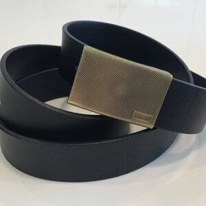 Gucci Belt, Black #90653-1192-25-33, Size 37 to 39” holes